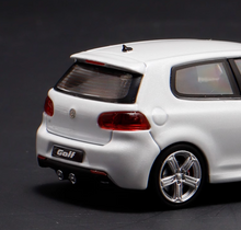 Load image into Gallery viewer, Maxwell 1:64 HEC White VW Golf GTI MK6 Sports Model Diecast Metal Car New Collection