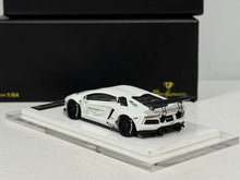 Load image into Gallery viewer, Onemodel 1:64 White LP700 Aventador LB Sports Model Diecast Resin Car New Collection