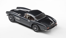 Load image into Gallery viewer, GFCC 1:64 Gray 1957 507 Hard Top Classic Sports Model Diecast Metal Car New Collection