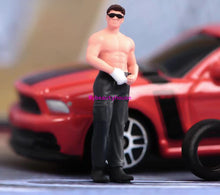 Load image into Gallery viewer, 1:24 Painted Figure Model Miniature Resin Diorama Sand Gym Man Muscle Shades