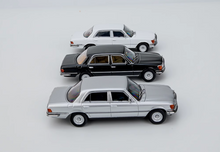 Load image into Gallery viewer, Maxwell 1:64 450SEL W116 Sedan Classic Sport Model Diecast Metal Car New