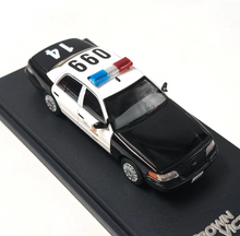 Load image into Gallery viewer, GOC 1:64 HEC LAPD Crown Victoria CV Police 099 Model Diecast Metal Car New Collection