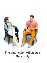 Load image into Gallery viewer, 1:64 Painted Figure Mini Model Miniature Resin Diorama Lovers Chatting Drinks