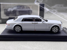 Load image into Gallery viewer, SW 1:64 White Phantom VII 7 Luxury Sedan Sports Model Diecast Metal Car New Collection