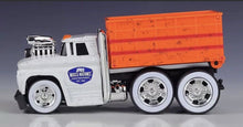 Load image into Gallery viewer, Maisto 1:64 1966 C60 Grain Delivery Truck Model Toy Metal Diecast Car New