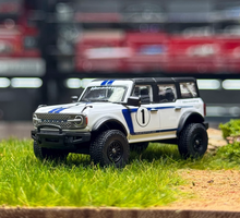 Load image into Gallery viewer, Shadow 1:64 White #1 Bronco ORV SUV 4 Doors Sports Model Diecast Metal Car New Collection