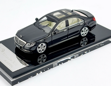 Load image into Gallery viewer, Glory 1:64 Black S320L W222 Sedan Sports Model Diecast Metal Car New Collection