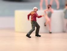 Load image into Gallery viewer, 1:24 Painted Figure Model Miniature Resin Diorama Sand Dancing Lively Old Man
