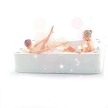Load image into Gallery viewer, 1:64 Painted Figure Mini Model Miniature Resin Diorama Bubble Bath Couple Hot