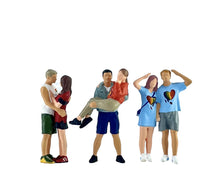 Load image into Gallery viewer, 1:64 Painted Figure Mini Model Miniature Resin Diorama Lover Couple Love Romance