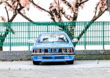 Load image into Gallery viewer, SW 1:64 Blue E24 635 CSI Couple Classic Sports Model Diecast Metal Car New