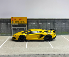 Load image into Gallery viewer, MINIGT 1:64 Green Aventador SVJ Racing Sports Model Diecast Metal Car #563