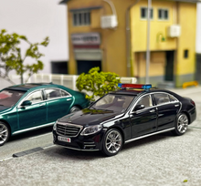 Load image into Gallery viewer, Master 1:64 S450 W222 Luxury Sedan Sports Model Diecast Metal Car