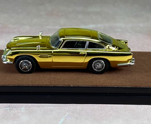Load image into Gallery viewer, XG 1:64 Gold DB5 Classic Coupe Sports Model Diecast Metal Car New