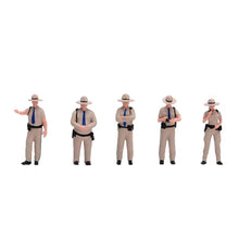 Load image into Gallery viewer, 1:64 Painted Figure Model Miniature Resin Diorama Sand American Patrol Policeman