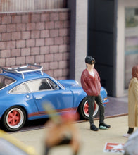 Load image into Gallery viewer, 1:64 Painted Figure Mini Model Miniature Resin Diorama Sunglasses Man Boy Trendy
