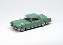 Load image into Gallery viewer, GFCC 1:64 Green 1956 Continental Mark II Classic Model Diecast Metal Car New Collection
