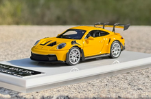 Load image into Gallery viewer, SOLO 1:64 Yellow 2021 911 GT3 RS 992 Racing Sports Model Diecast Resin Car New