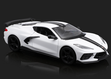 Load image into Gallery viewer, Maisto 1:24 2020 Stingray Coupe Racing Sports Model Toy Diecast Metal Car BN