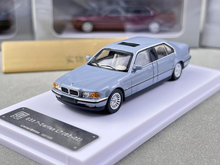 Load image into Gallery viewer, DCM 1:64 Grey 1998-01 E38 L7 728il Luxury Sedan Model Diecast Metal Car New Collection
