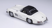Load image into Gallery viewer, GFCC 1:64 White Soft Top 1960 300SL Roadster Sports Model Diecast Metal Car