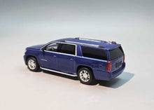 Load image into Gallery viewer, GOC 1:64 Blue 2015 Suburban Full Sized SUV Model Diecast Metal Car New Collection