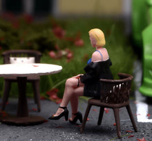 Load image into Gallery viewer, 1:64 Painted Figure Model Miniature Resin Diorama Sand Blond Sexy Lady Beauty