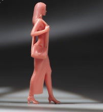 Load image into Gallery viewer, 1:64 Painted Unpainted Figure Model Miniature Resin Diorama Sand Sexy Girl Lady