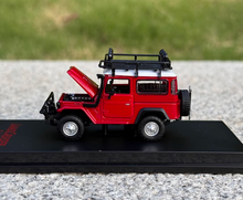 Load image into Gallery viewer, HF 1:64 Red Land Cruiser FJ40 SUV Sports Model Toy Diecast Metal Car BN