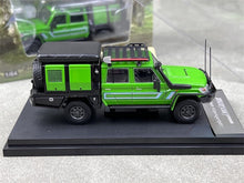 Load image into Gallery viewer, Autobots 1:64 Green Land Cruiser J70 LC79 Pickup Crew Cab Model Diecast Car