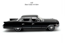 Load image into Gallery viewer, 1:87 Black 1961 Muscle Classic Sedan Sports Model Diecast Metal Car New Collection