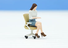 Load image into Gallery viewer, 1:64 Painted Figure Model Miniature Resin Diorama Sand Office Lady Table Chair