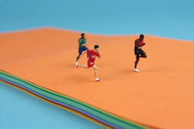 Load image into Gallery viewer, 1:64 Painted Figure Model Miniature Resin Diorama Sand Runners Running Athletes