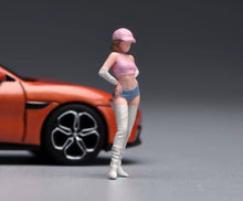 Load image into Gallery viewer, 1:24 Painted Figure Model Miniature Resin Diorama Sand Pink Cap Trendy Girl