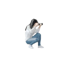 Load image into Gallery viewer, 1:64 Painted Figure Mini Model Miniature Resin Diorama Camera Girl Photographer