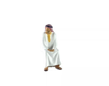 Load image into Gallery viewer, 1:64 Painted Figure Model Miniature Resin Diorama Sand Saudi Robe Man Lady Toy