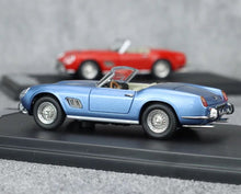 Load image into Gallery viewer, GFCC 1:64 Ice Blue 1960 250GT California SWB Classic Model Diecast Metal Car