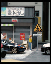 Load image into Gallery viewer, 1:64 Painted Figure Mini Model Miniature Resin Diorama Sand Toy Say Hi Girl Lady New Scene