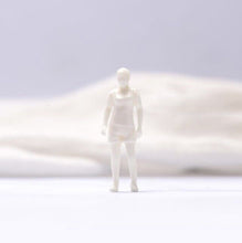 Load image into Gallery viewer, 1:64 Painted Unpainted Figure Model Miniature Resin Diorama Sand Girl In Jersey New