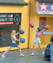 Load image into Gallery viewer, 1:64 Painted Figure Mini Model Miniature Resin Diorama Sand Cheerleading Team New