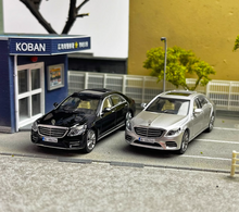 Load image into Gallery viewer, Master 1:64 S450 W222 Luxury Sedan Sports Model Diecast Metal Car