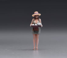 Load image into Gallery viewer, 1:64 Painted Figure Model Miniature Resin Diorama Scene Sand Vacation Style Girl
