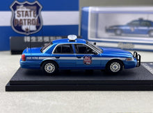 Load image into Gallery viewer, Rollin 1:64 Wisconsin Police WSP Crown Victoria CV Model Diecast Metal Car New Collection