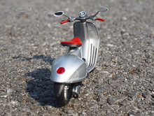 Load image into Gallery viewer, WELLY 1:18 2014 946 Sports Classic Vintage Model Diecast Metal Motorcycle