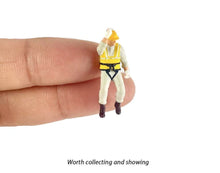 Load image into Gallery viewer, 1:64 Painted Figure Mini Model Miniature Resin Diorama Construction Team Workers