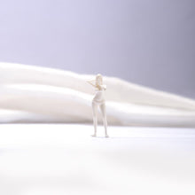 Load image into Gallery viewer, 1:64 Painted Unpainted Figure Model Miniature Resin Diorama Beauty Bikini Girl R New