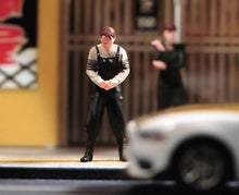 Load image into Gallery viewer, 1:64 Painted Figure Model Miniature Resin Diorama Sand Man Bib Trousers Boy Toy