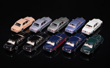 Load image into Gallery viewer, GFCC 1:64 1998 Silver Seraph Sedan Classic Luxury Model Diecast Metal Car