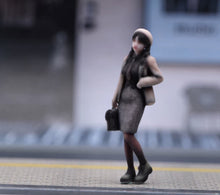 Load image into Gallery viewer, 1:64 Painted Figure Model Miniature Resin Sand Diorama Pretty Girl Lady Beret