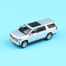 Load image into Gallery viewer, Masdi 1:64 Silver Suburban Full Size SUV Sports Model Diecast Metal Car New Collection
